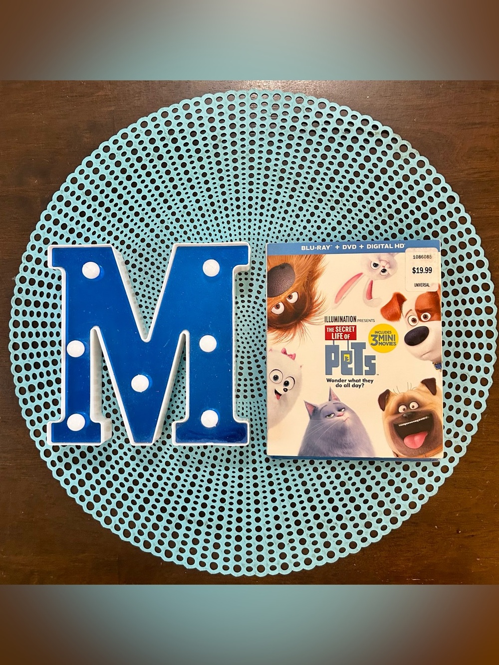 Illumination Presents “The Secret Life of Pets” Blu-Ray, DVD, Digital HD- New